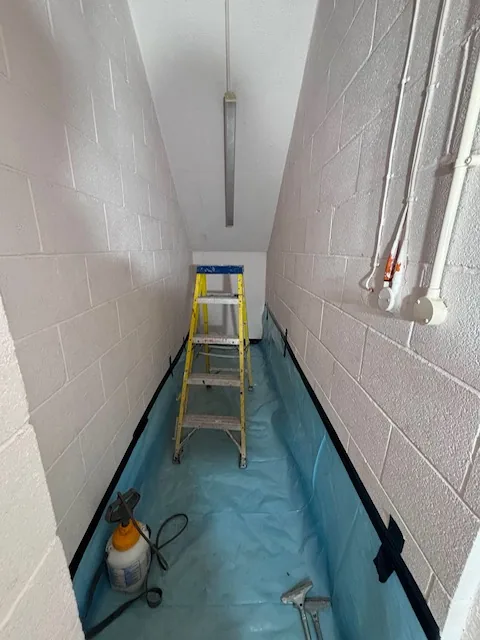 HSE-licensed asbestos gasket strip-out in N4